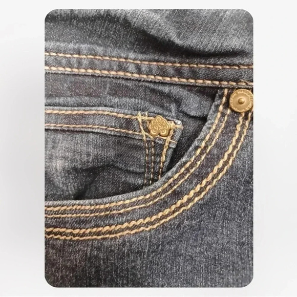 Wallflower High Rise Skinny Medium Wash  Jeans Size 13 - Picture 8 of 11